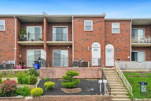 9168 Ellie Dr, Unit B in Philadelphia, PA - Building Photo