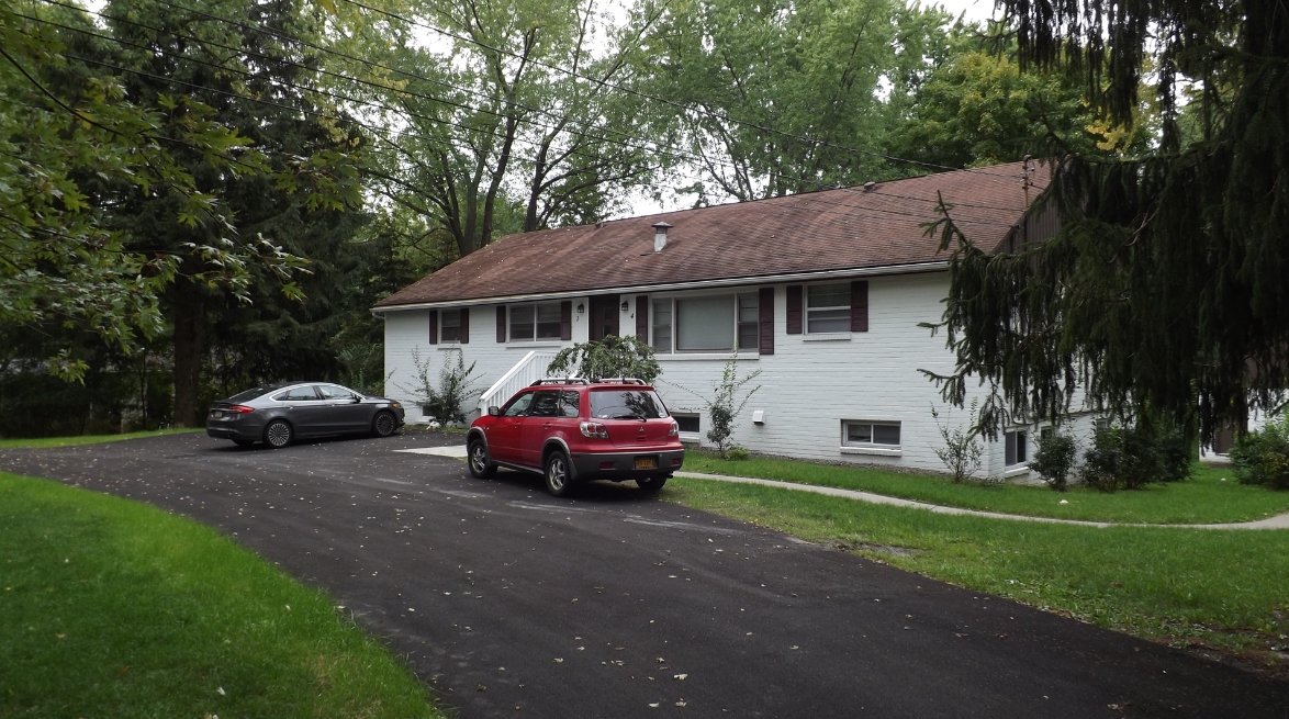 218 Tareyton Dr in Ithaca, NY - Building Photo