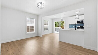 4952 21st St N in St. Petersburg, FL - Building Photo - Building Photo