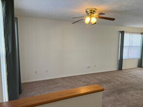 910 E Bain St in Ozark, MO - Building Photo - Building Photo