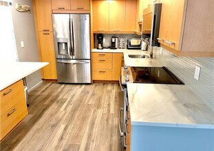 802 Cypress Blvd, Unit 105B in Pompano Beach, FL - Building Photo - Building Photo