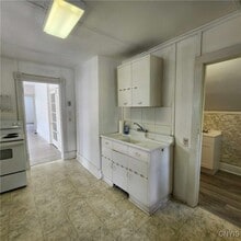 504 Mundy St in Watertown, NY - Building Photo - Building Photo