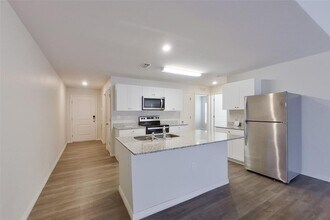 18318 Gibraltar Ln in Lehigh Acres, FL - Building Photo - Building Photo