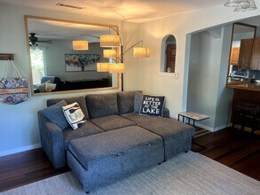 9900 La Jolla Dr in Austin, TX - Building Photo - Building Photo