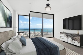 500 Alton Rd, Unit 4204 in Miami Beach, FL - Building Photo - Building Photo