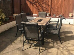 411 W Walnut St in Long Beach, NY - Building Photo - Building Photo