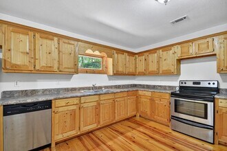 3890 Mineral Bluff Hwy in Mineral Bluff, GA - Building Photo - Building Photo
