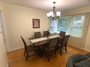 7737 Park Ave in Skokie, IL - Building Photo - Building Photo