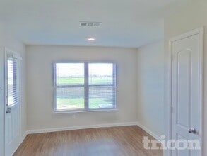 114 Hamilton Way in Venus, TX - Building Photo - Building Photo