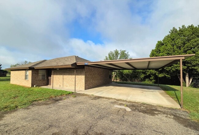 1008 Cherokee Trail in Kempner, TX - Building Photo - Building Photo