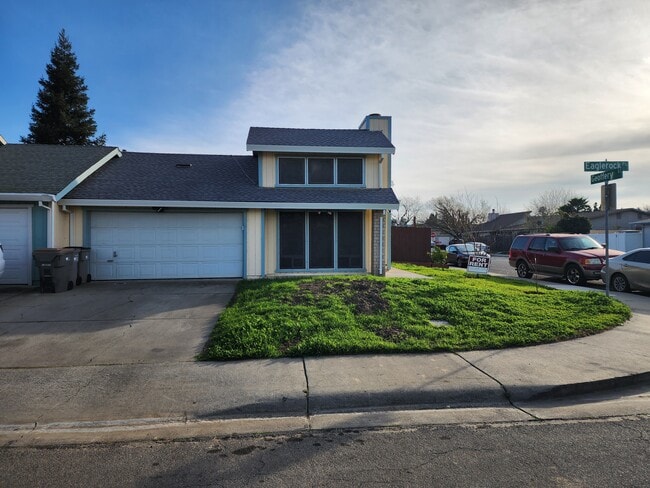 property at 1376 Eaglerock Pl