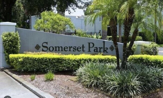 2835 Somerset Park Dr in Tampa, FL - Building Photo - Building Photo