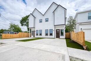 4319 Rosemont St in Houston, TX - Building Photo
