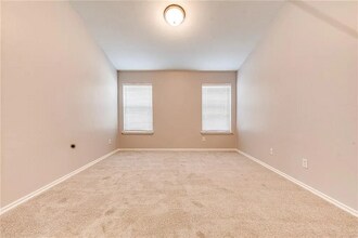 18425 Abierto Dr in Edmond, OK - Foto de edificio - Building Photo