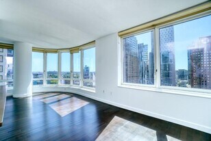 306 Gold St in Brooklyn, NY - Building Photo