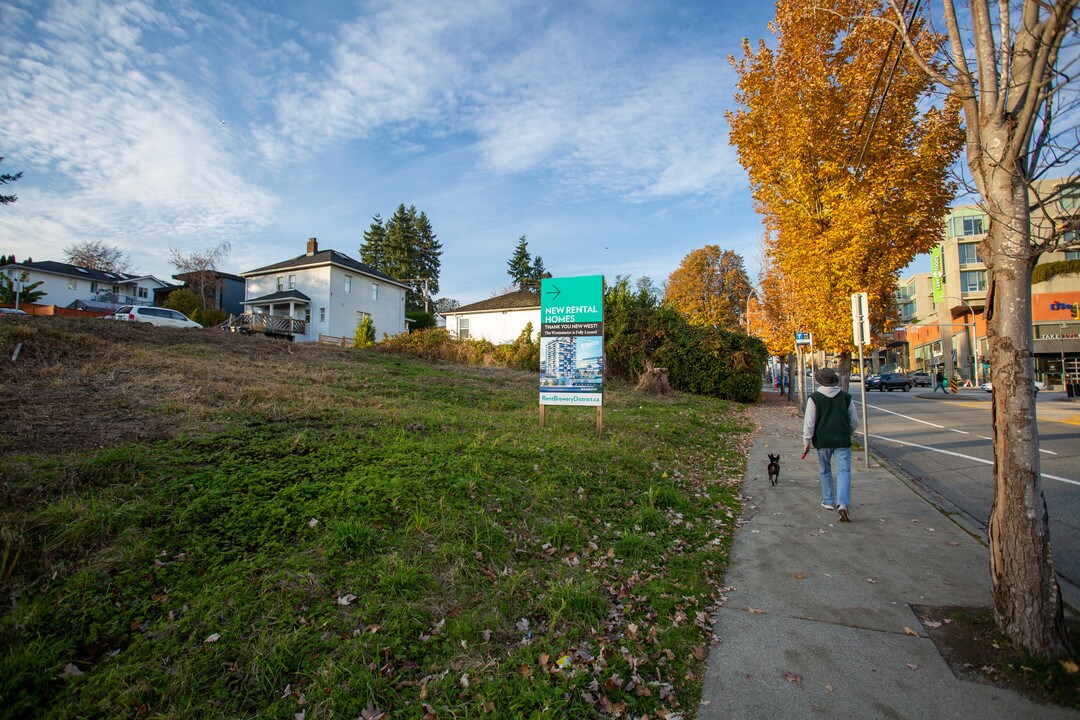 East Columbia + Strand in New Westminster, BC - Building Photo