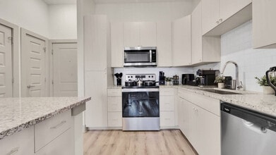 18210 Park Row Blvd in Houston, TX - Building Photo - Building Photo