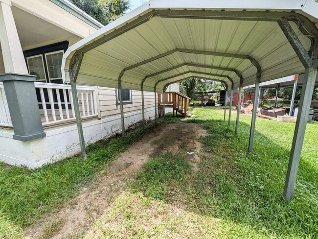 1001 Allie Payne Rd in Orange, TX - Building Photo - Building Photo