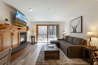 2740 Shadowmoon Ln-Unit -ID1310718P in Driggs, ID - Foto de edificio - Building Photo