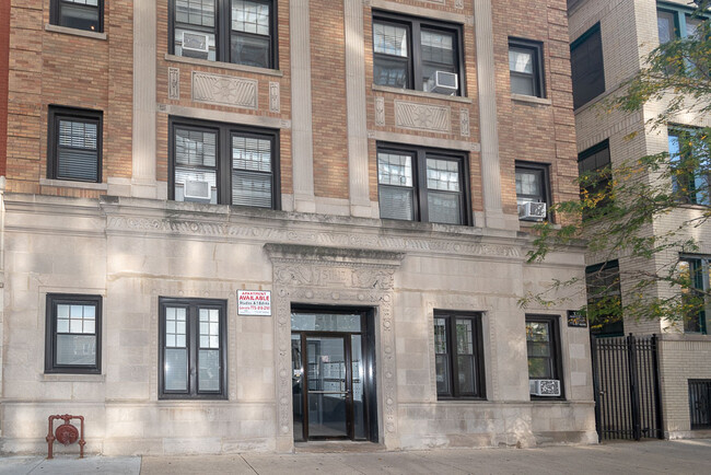 511 W Belmont Ave