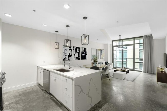 property at 905 Juniper St NE