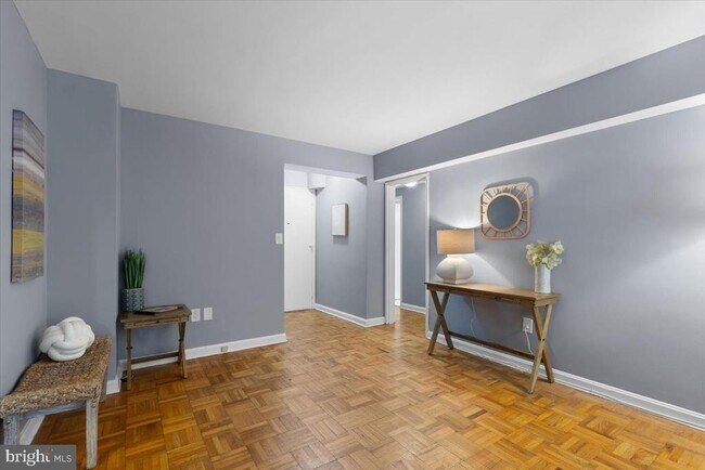 3901 Tunlaw Rd NW in Washington, DC - Building Photo - Building Photo
