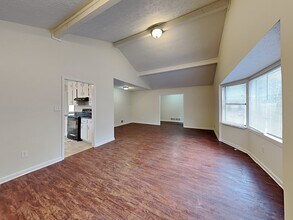 756 Four Winds Ln in Jonesboro, GA - Building Photo - Building Photo