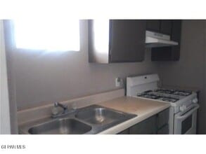 8750 Gateway N Blvd in El Paso, TX - Building Photo - Building Photo