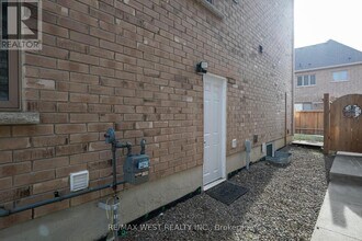 25 Faders Dr in Brampton, ON - Building Photo - Building Photo