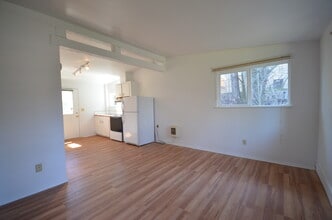 503 13th St, Unit 503 13th in Hood River, OR - Foto de edificio - Building Photo