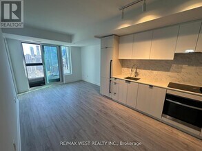 252 Church St in Toronto, ON - Building Photo - Building Photo