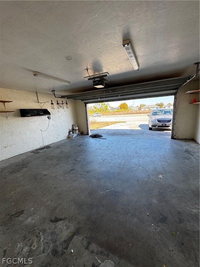 property at 4613 Lee Blvd