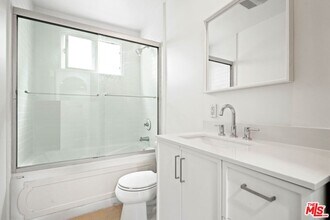 924 5th St in Santa Monica, CA - Building Photo - Building Photo