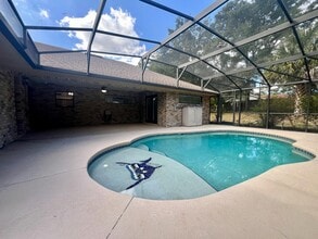 1156 S Carpenter Ave in Orange City, FL - Foto de edificio - Building Photo