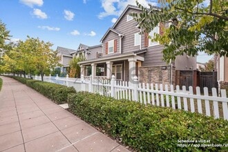 1271 S Central Pkwy in Tracy, CA - Building Photo - Building Photo