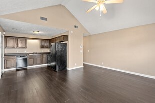 1576 Chariot Dr in Murfreesboro, TN - Building Photo