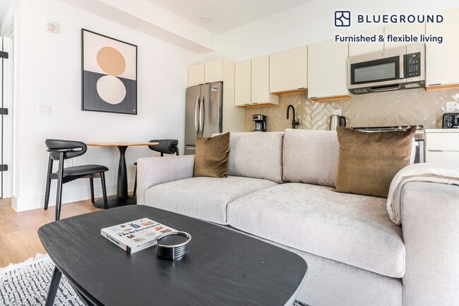 716 L St SE in Washington, DC - Building Photo - Building Photo