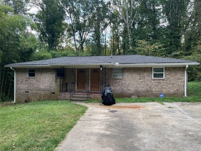 property at 841 Larkin Ln