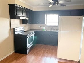 1442 Ave B in Graham, TX - Building Photo - Building Photo