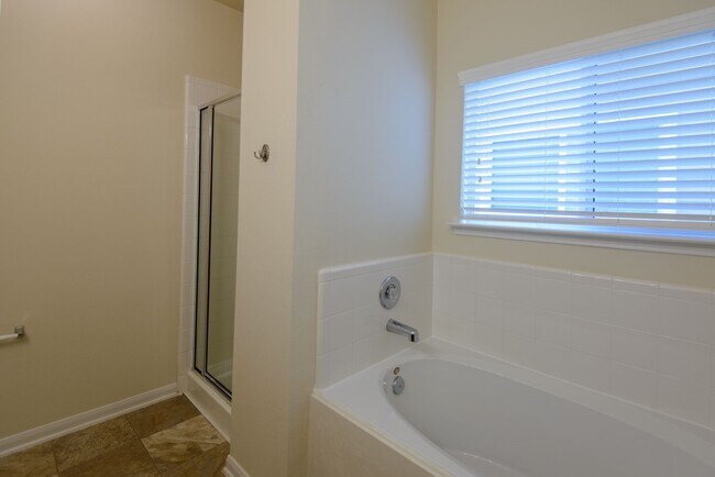 property at 1716 Claremont Garden Cir