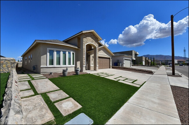 property at 221 Jennice Cir