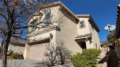 11104 Calder Ave in Las Vegas, NV - Building Photo - Building Photo