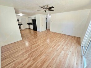 6830 N Columbia Blvd in Portland, OR - Building Photo - Building Photo