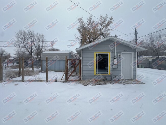 509 E Lincoln St in Gillette, WY - Building Photo - Building Photo