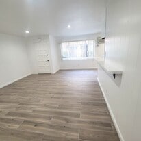 3901 Green Ave, Unit B in Los Alamitos, CA - Building Photo