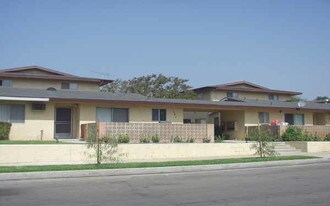 551 Claraday St in Glendora, CA - Building Photo