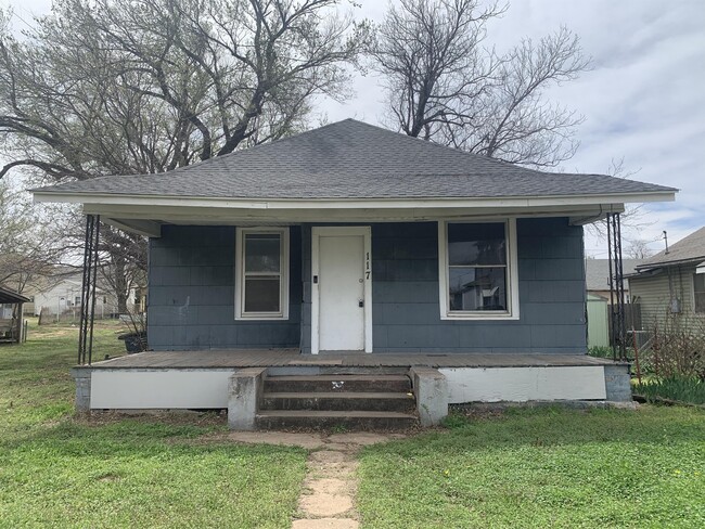 property at 117 W Cedar Ave
