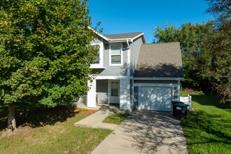 Crown Creek in Omaha, NE - Foto de edificio - Building Photo