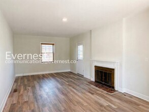 1210 E 36th St in Baltimore, MD - Foto de edificio - Building Photo