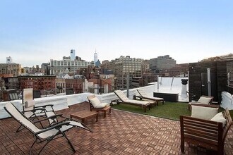 48 Bedford St, Unit 1C in New York, NY - Foto de edificio - Building Photo